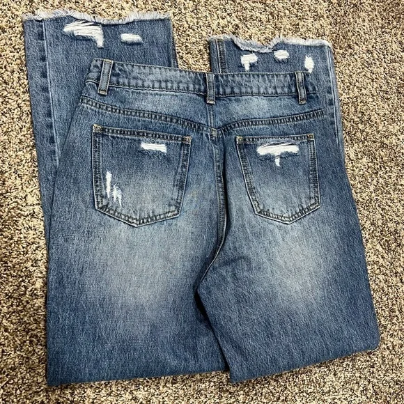 Pink Lily Distressed Blue Jeans size 26 relaxed fit casual wear with detail - Picture 8 of 9